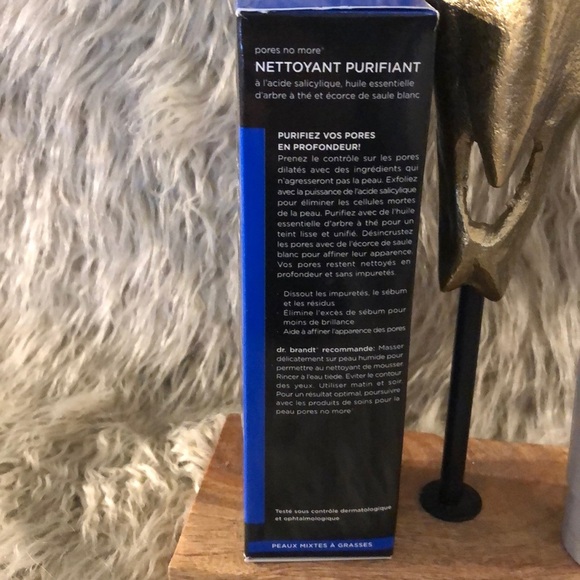 Dr. Brandt Pore Purifying Cleanser - Picture 2 of 5